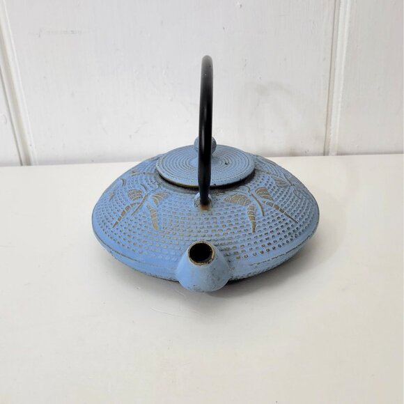 Cast Iron Blue Butterfly Japanese Teapot with Insert - Picture 3 of 9